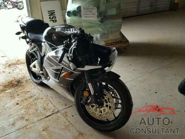 HONDA CBR CYCLE 2016 - JH2PC40J0GK200775
