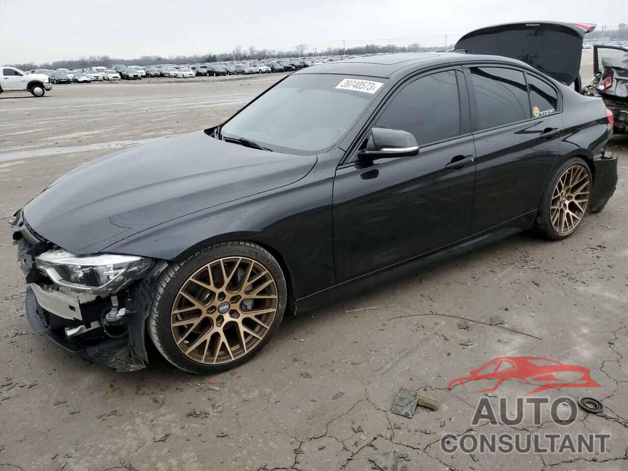 BMW 3 SERIES 2018 - WBA8B3C51JK843309