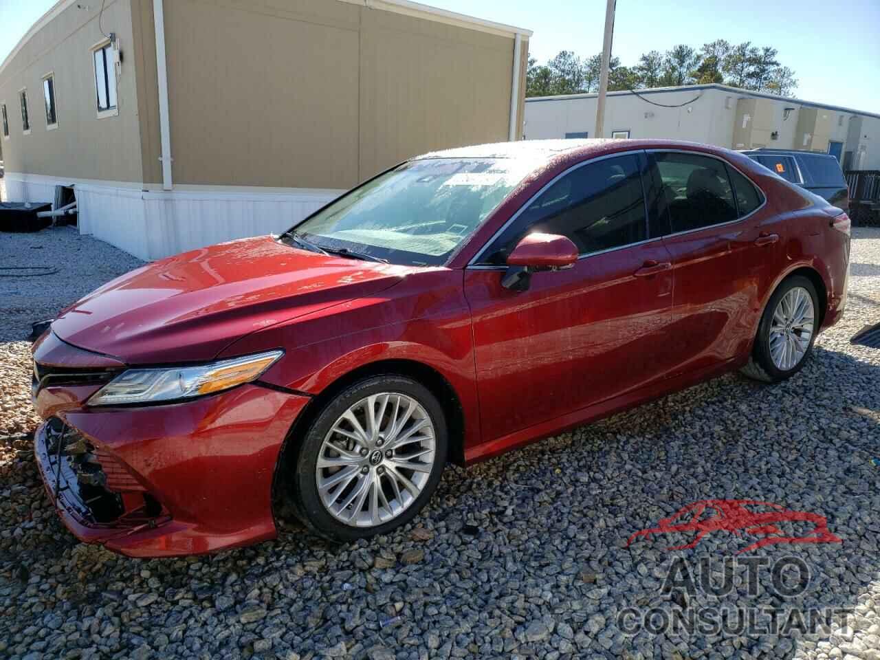 TOYOTA CAMRY 2018 - 4T1B11HK1JU525883