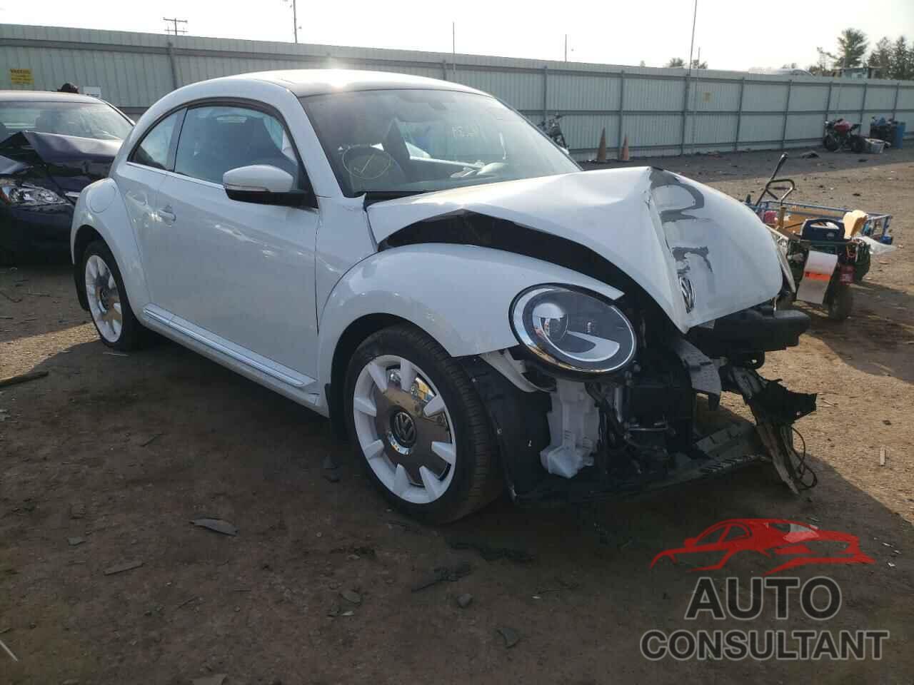 VOLKSWAGEN BEETLE 2019 - 3VWFD7AT7KM711501