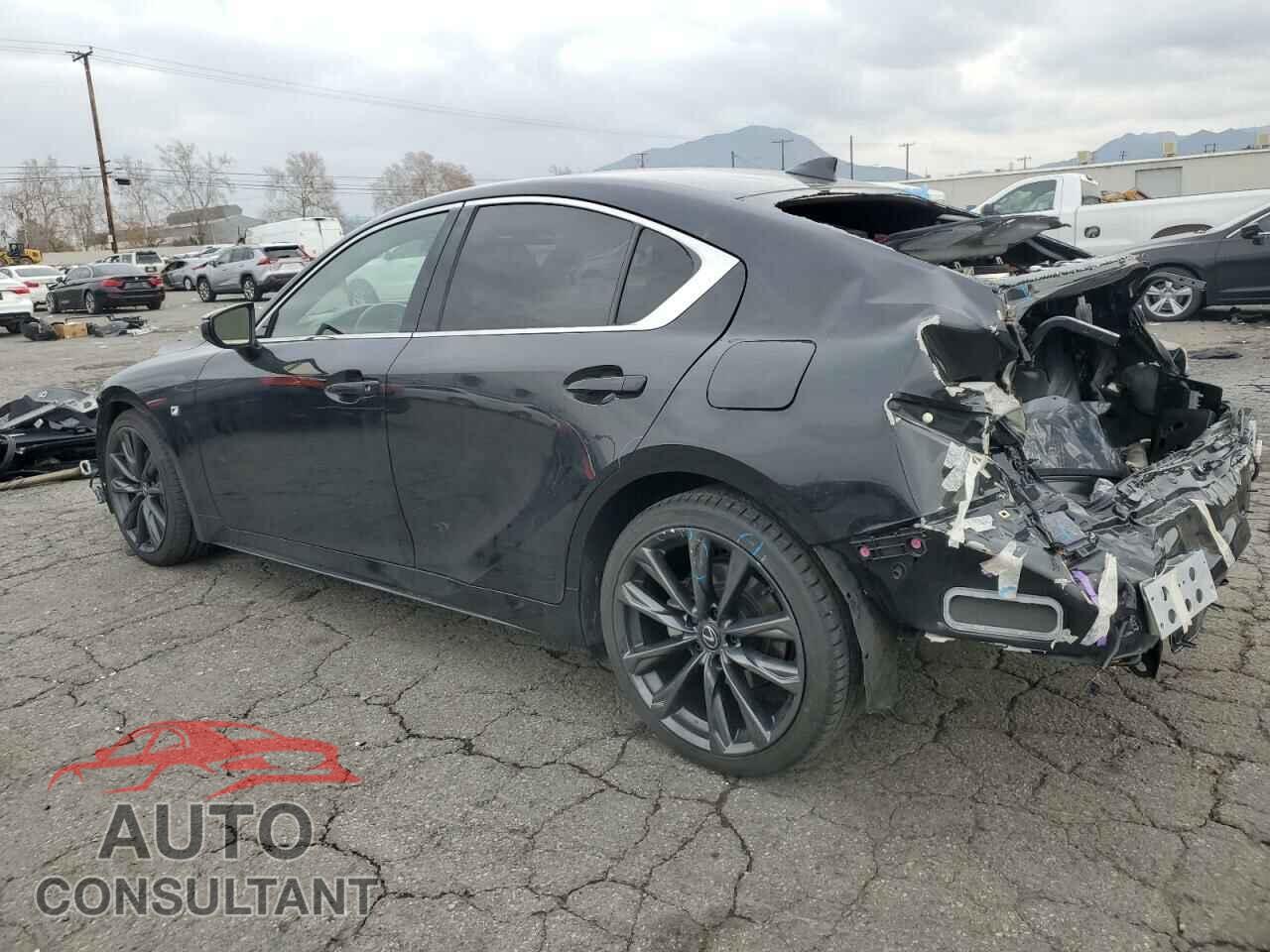 LEXUS IS 2021 - JTHGZ1B29M5042182