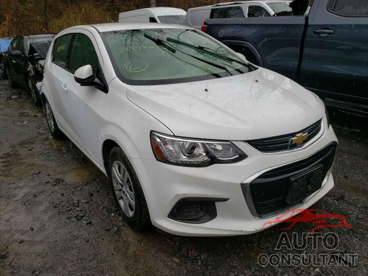 CHEVROLET SONIC 2019 - 1G1JG6SB4K4144091