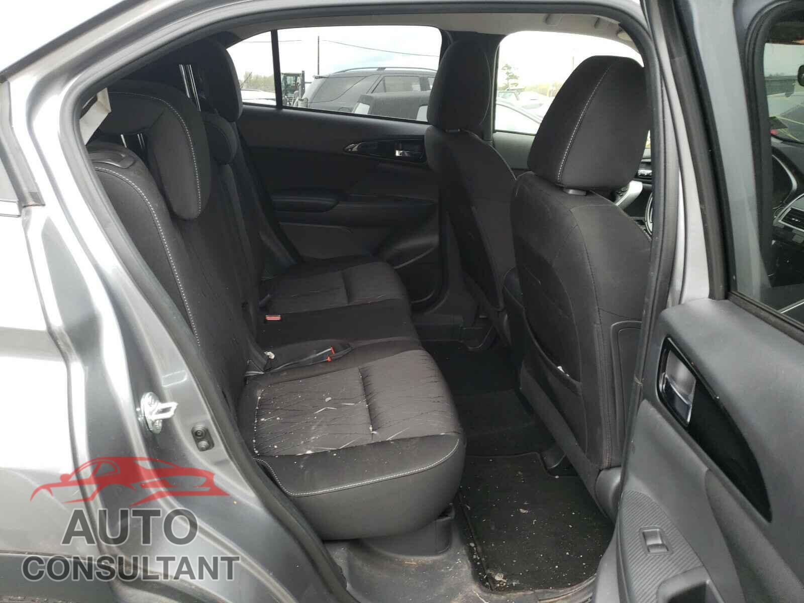 MITSUBISHI ECLIPSE 2018 - JA4AT5AA1JZ044807
