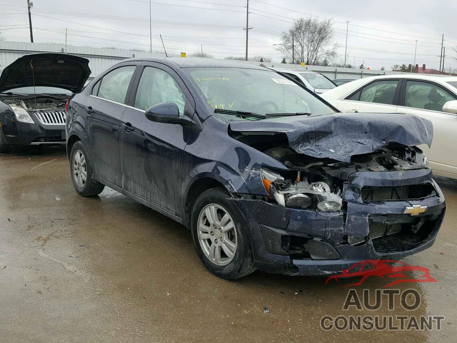 CHEVROLET SONIC 2016 - 1G1JC5SH2G4177494