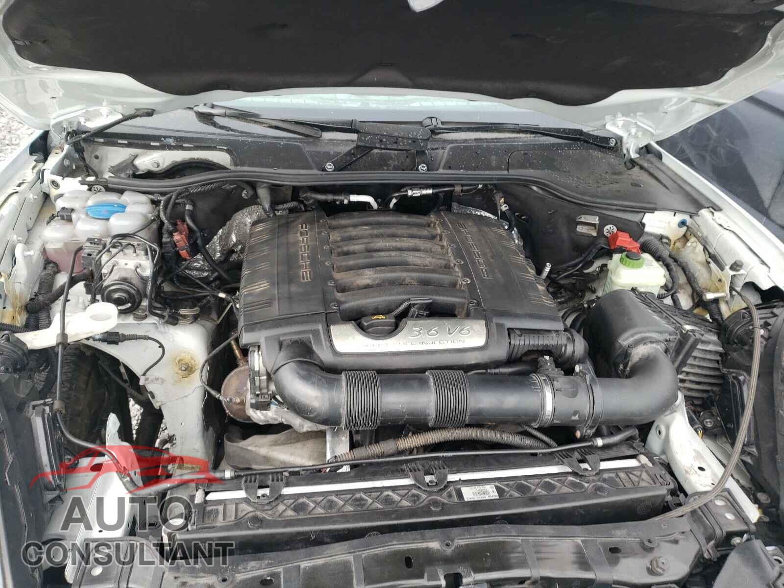 PORSCHE CAYENNE 2017 - WP1AA2A26HKA80528