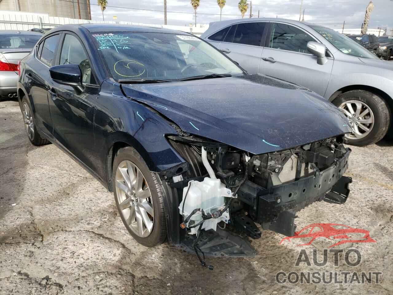 MAZDA 3 2018 - 3MZBN1V30JM178523