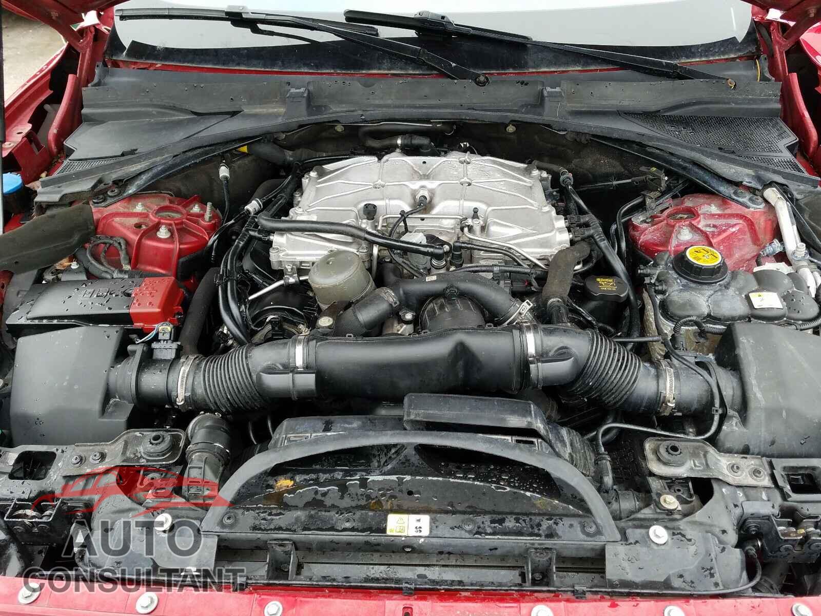 JAGUAR F-PACE 2017 - SADCJ2BV8HA066076