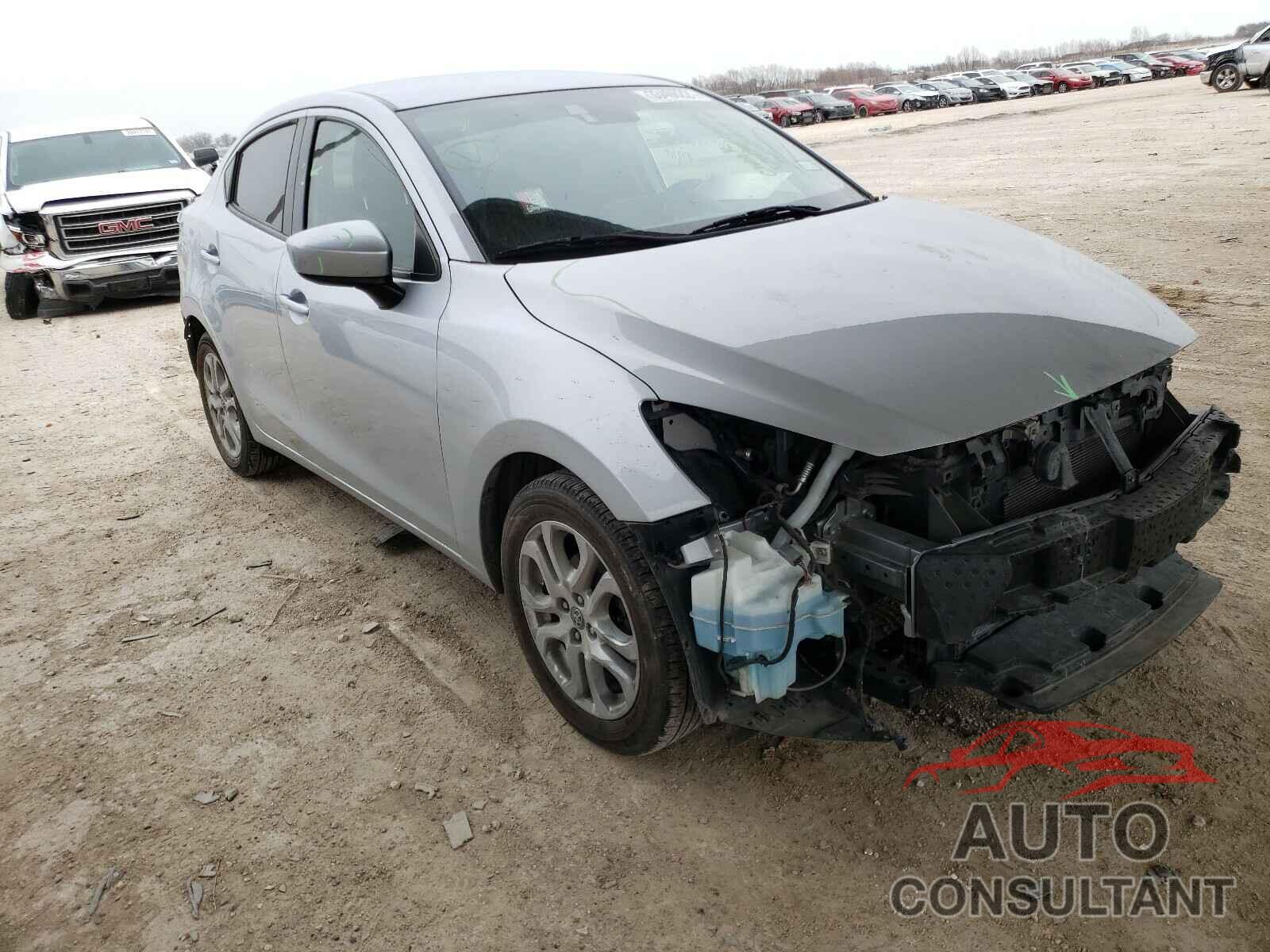 TOYOTA YARIS 2017 - 3MYDLBYV3HY171607