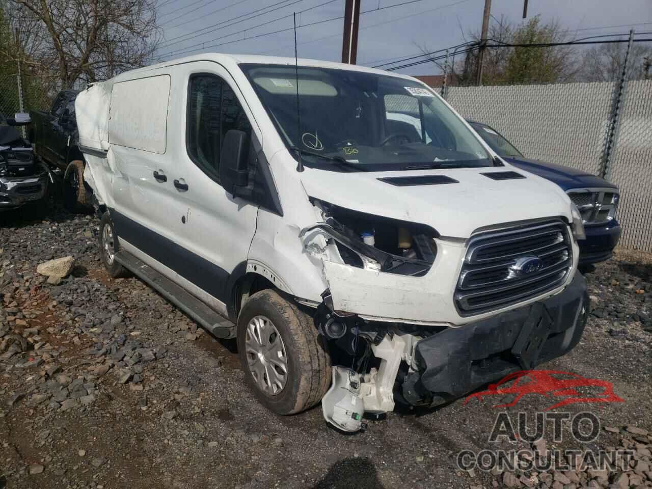 FORD TRANSIT CO 2018 - 1FTYR1YM6JKA63454