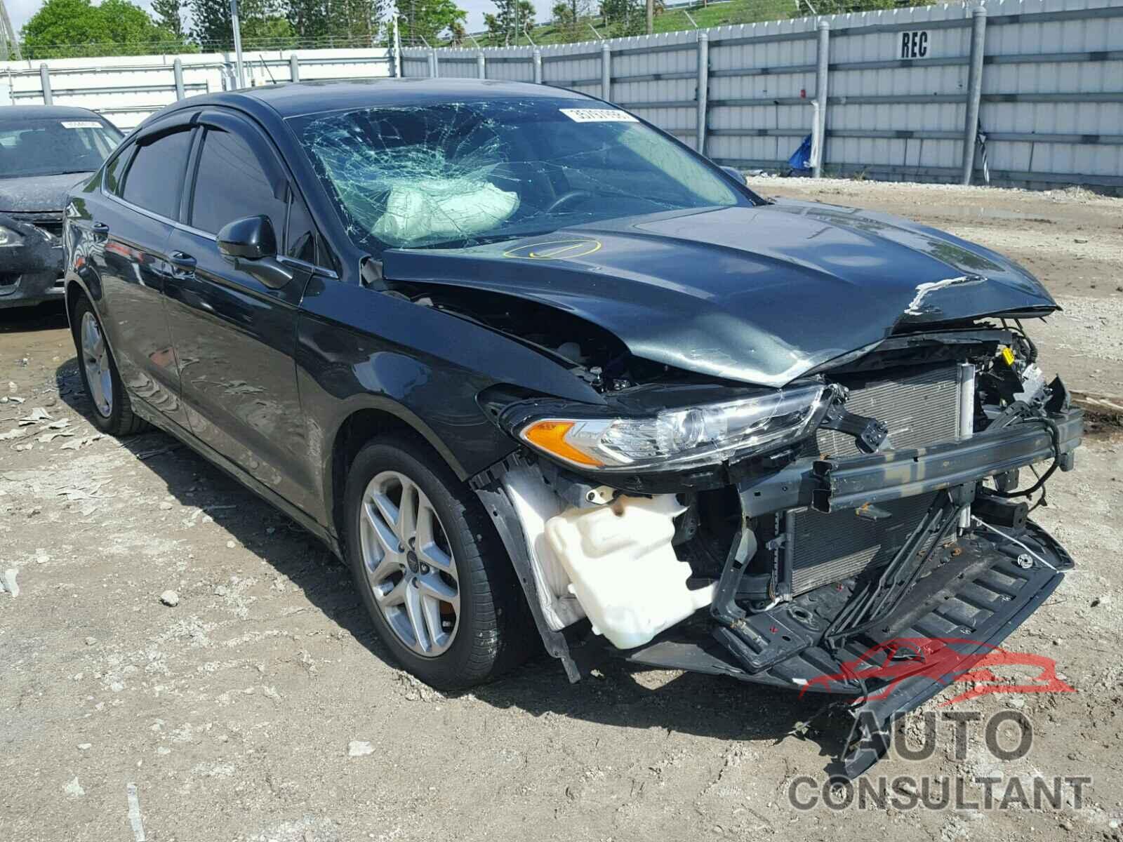 FORD FUSION 2015 - 1FA6P0H74F5118819
