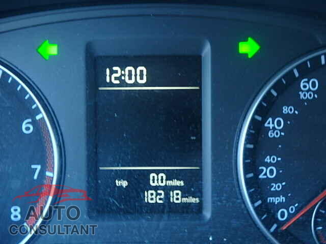 VOLKSWAGEN PASSAT 2015 - 1VWAT7A39FC010835