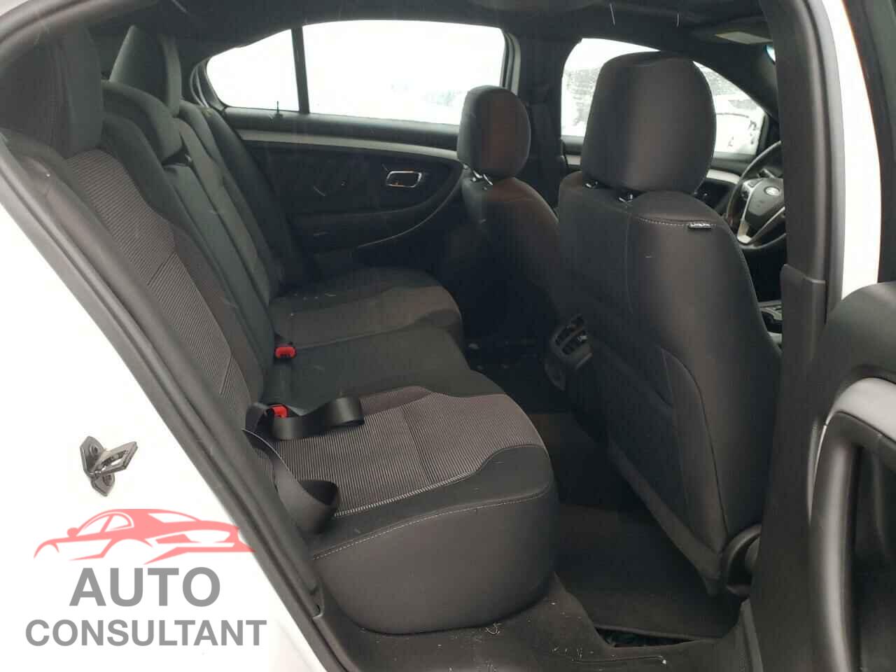 FORD TAURUS 2018 - 1FAHP2E88JG122998