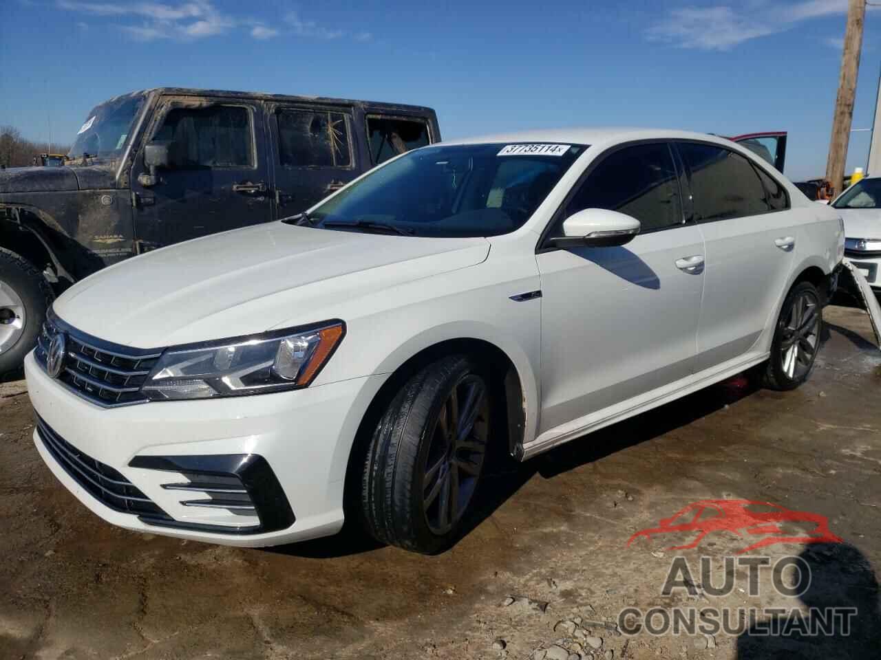 VOLKSWAGEN PASSAT 2018 - 1VWAA7A37JC002019