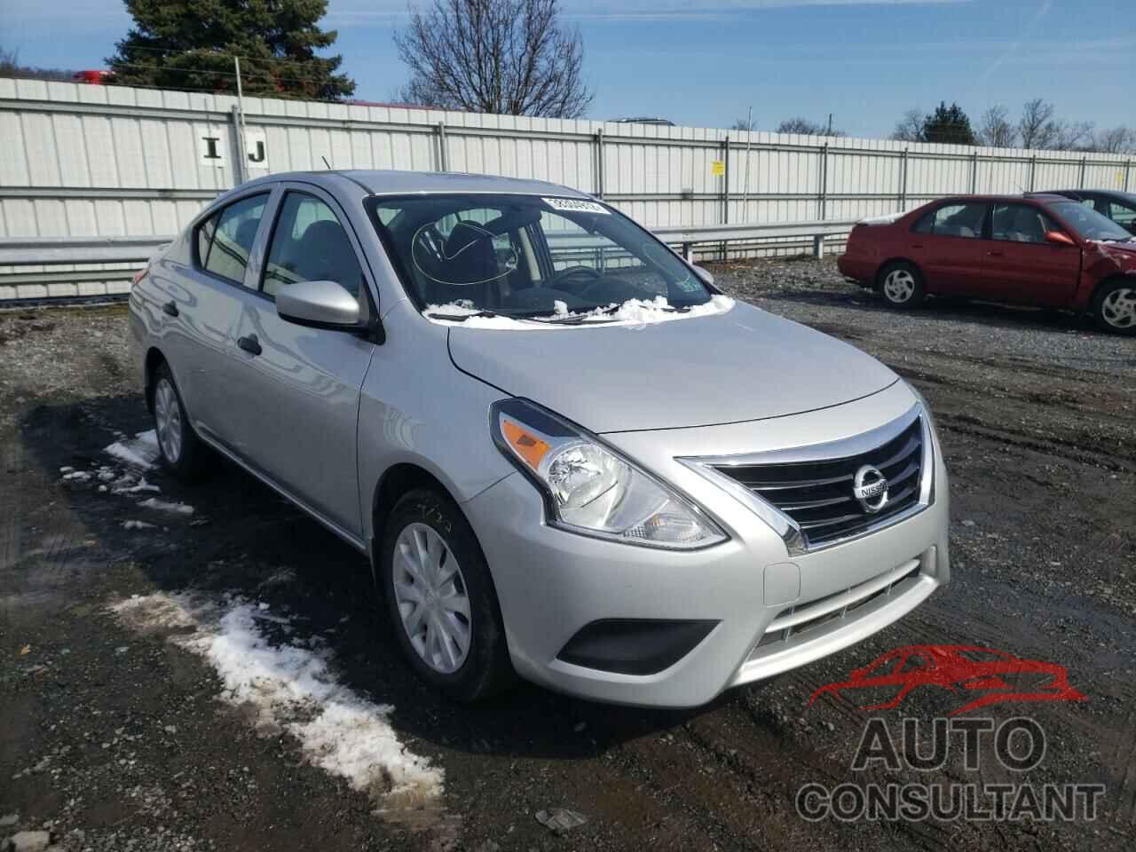 NISSAN VERSA 2018 - 3N1CN7APXJL838871