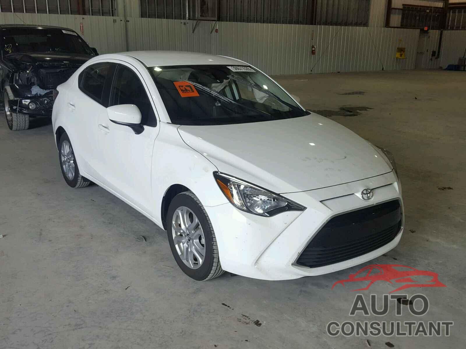 TOYOTA YARIS 2017 - 3MYDLBYV3HY165791
