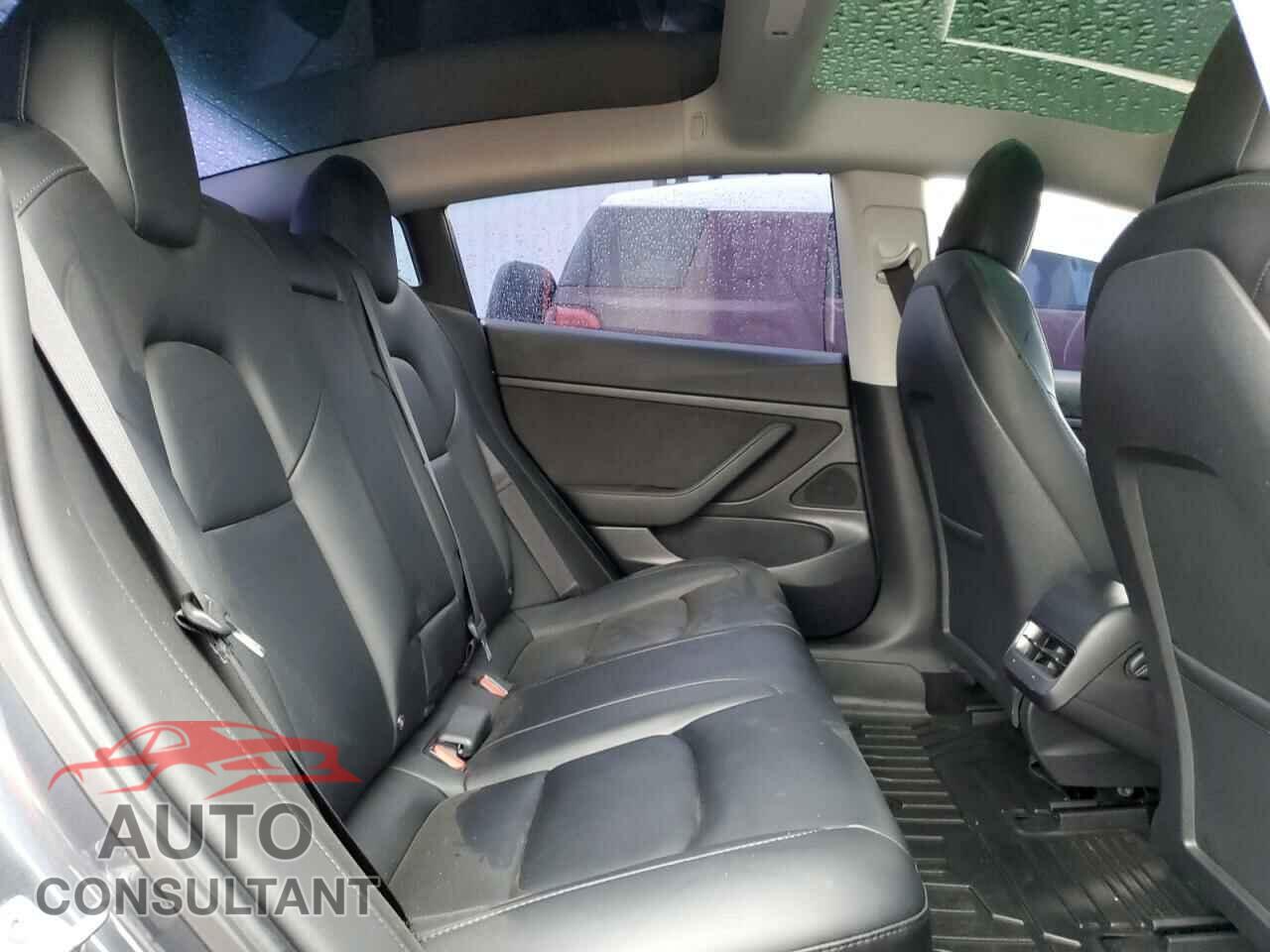 TESLA MODEL 3 2021 - 5YJ3E1EA3MF878163