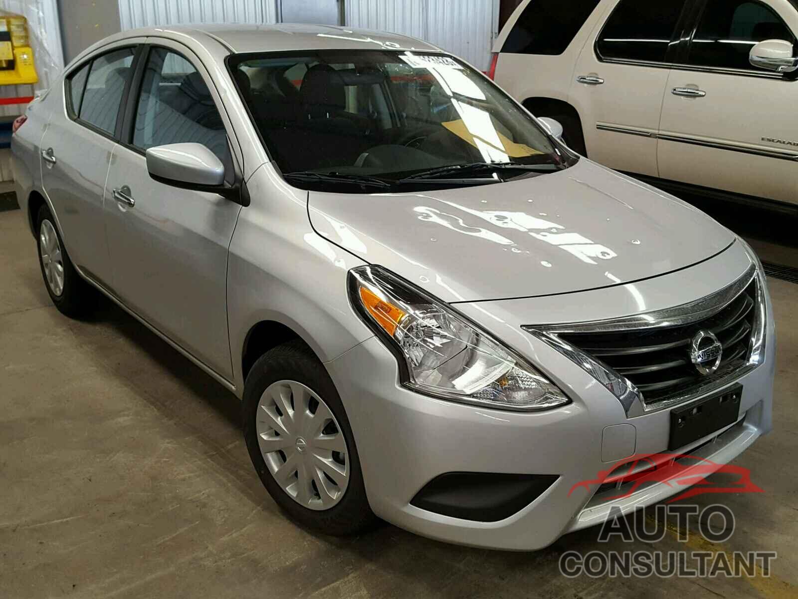 NISSAN VERSA 2018 - 3N1CN7AP0JK438999
