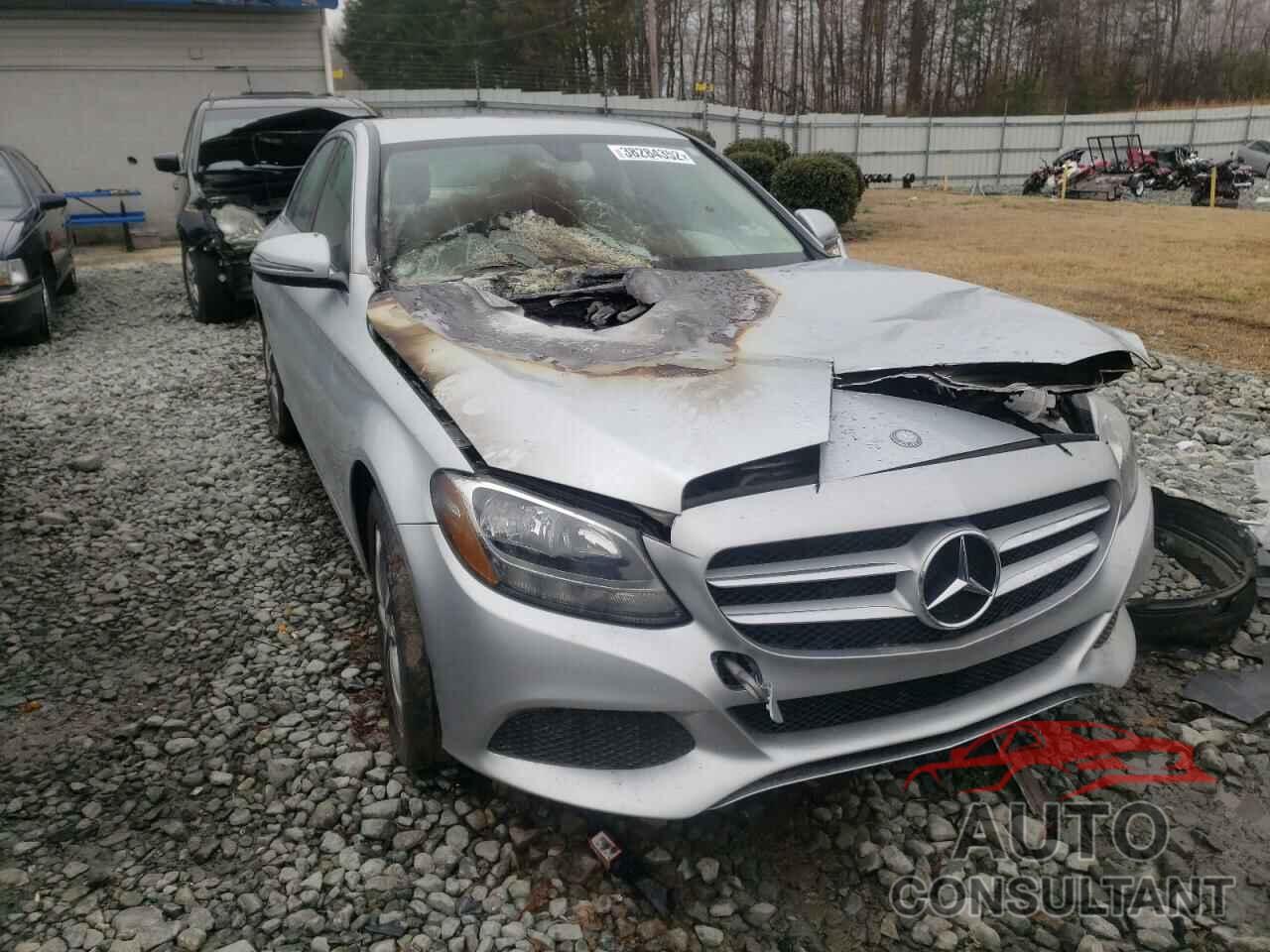 MERCEDES-BENZ C-CLASS 2016 - 55SWF4KB5GU104587