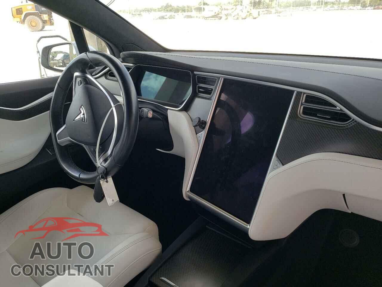 TESLA MODEL X 2017 - 5YJXCBE2XHF063695