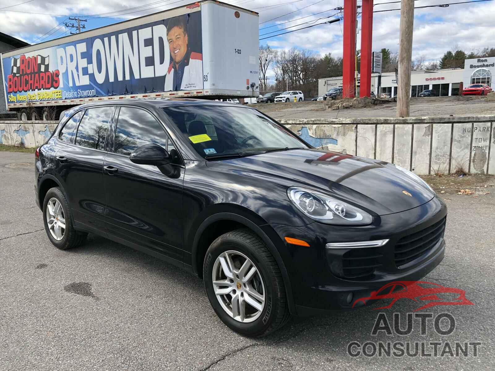 PORSCHE CAYENNE 2016 - WP1AA2A21GKA37262