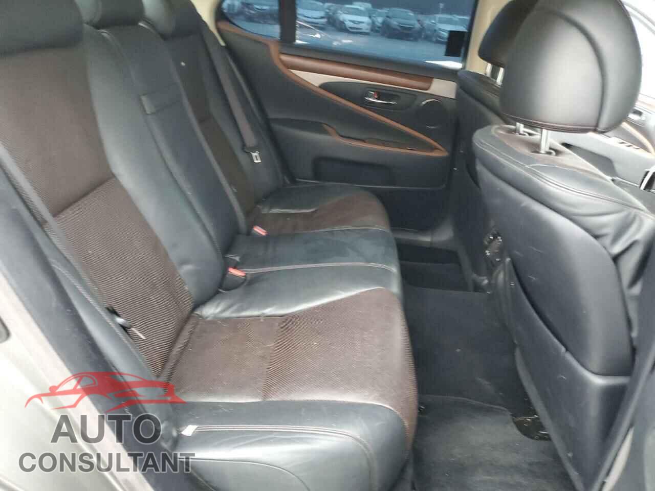 LEXUS LS460 2017 - JTHBL5EF2H5144172