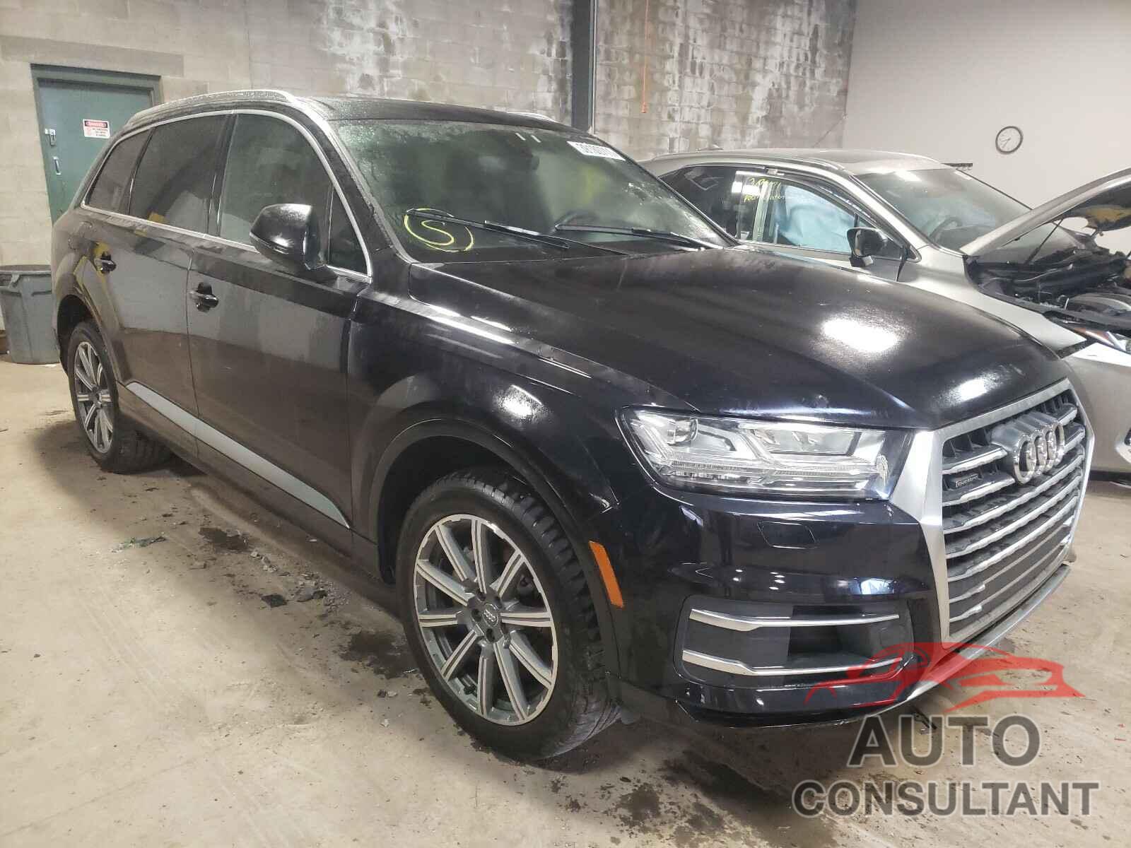 AUDI Q7 2018 - WA1LAAF70JD018135