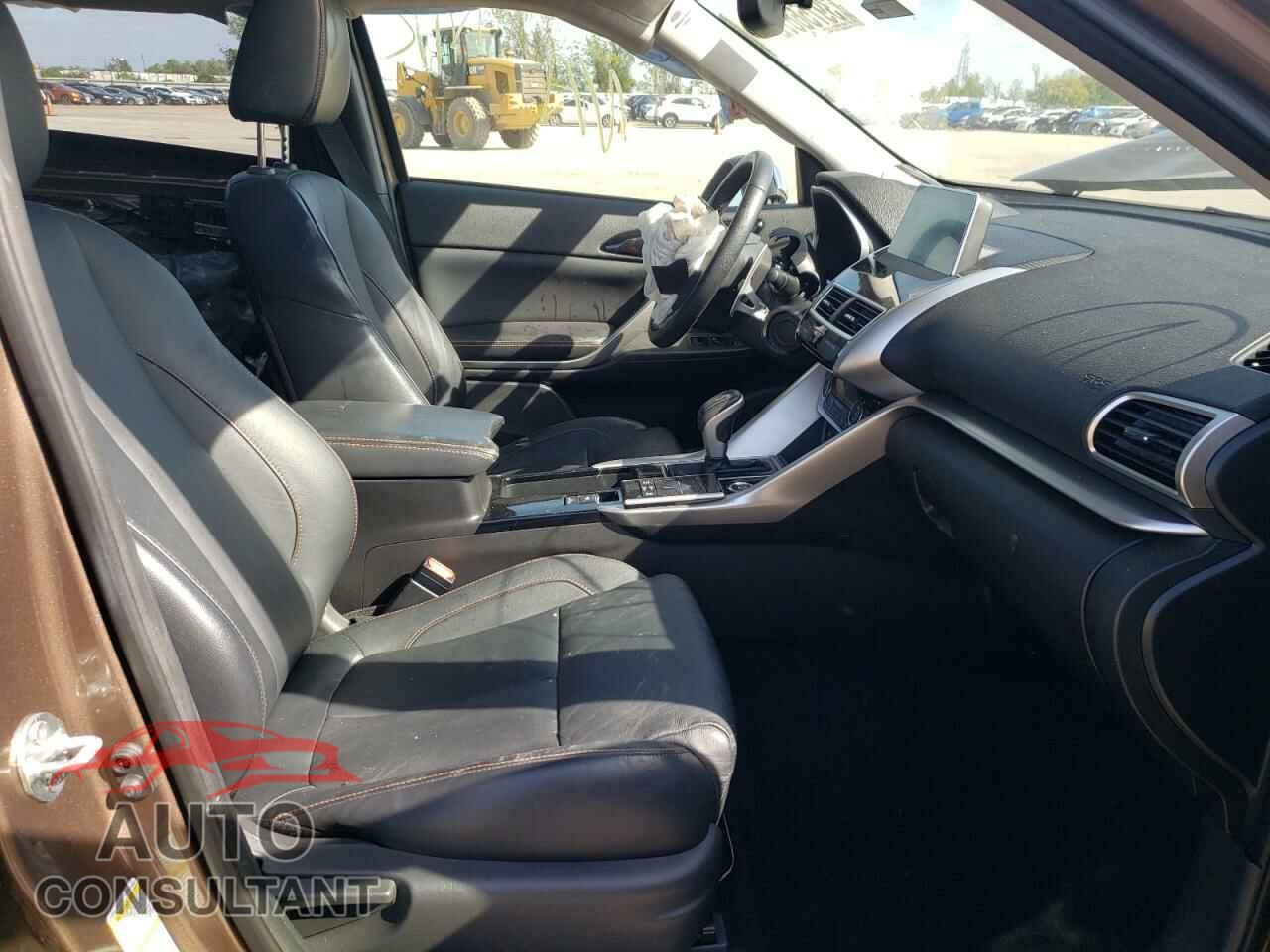 MITSUBISHI ECLIPSE 2018 - JA4AT5AA6JZ044494