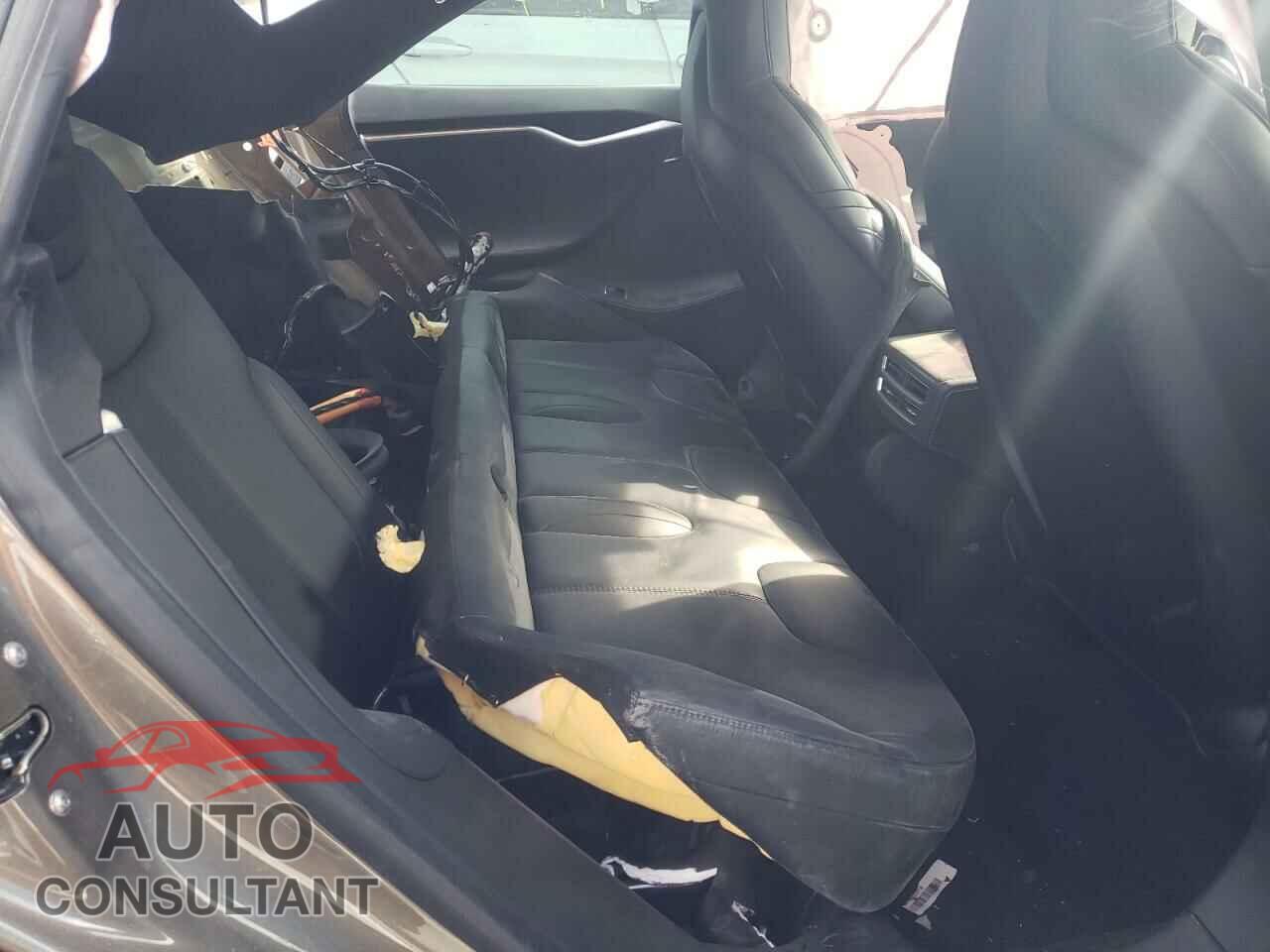 TESLA MODEL S 2016 - 5YJSA1E27GF121951