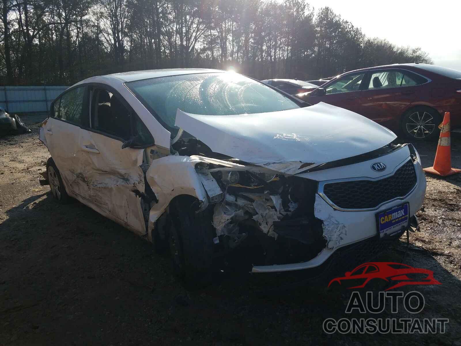 KIA FORTE 2015 - WVWBP7AN8GE511525