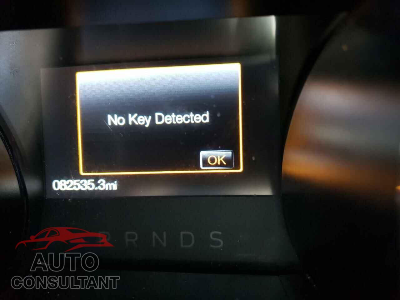 FORD MUSTANG 2018 - 1FATP8UH2J5145249