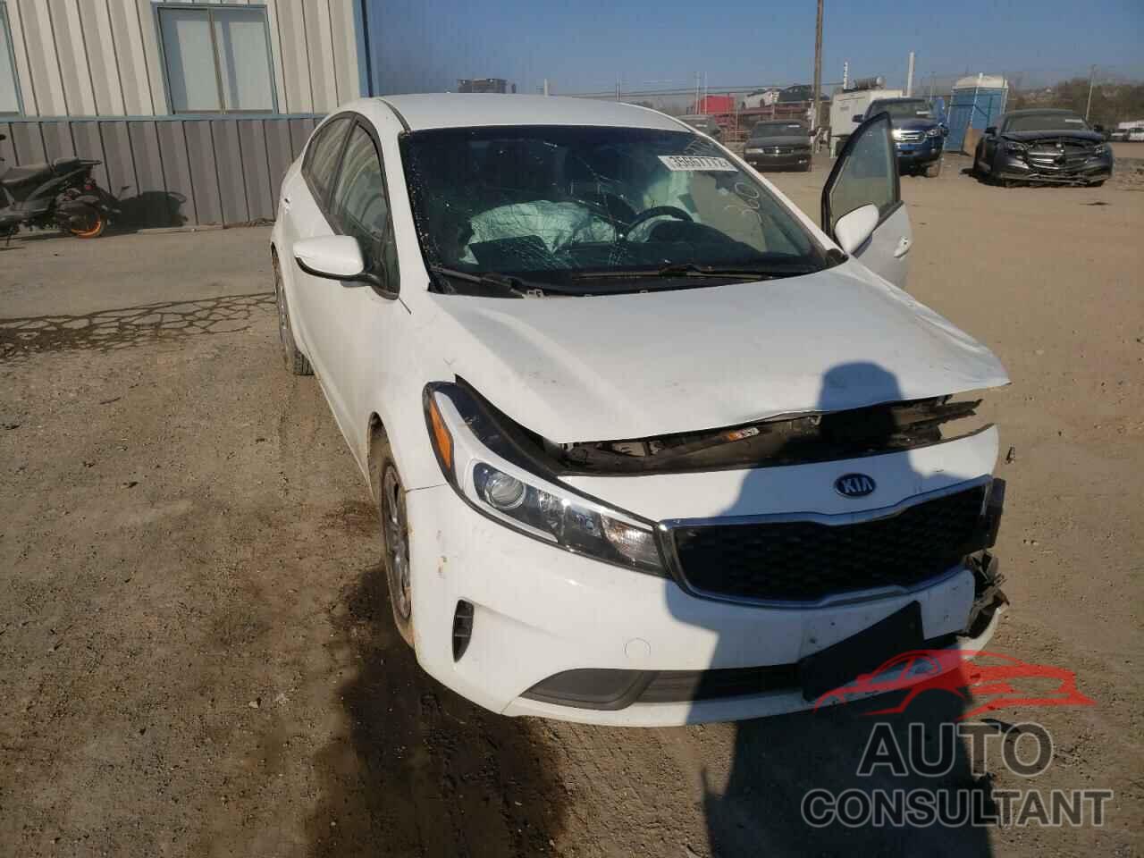 KIA FORTE 2018 - 3KPFK4A75JE242007