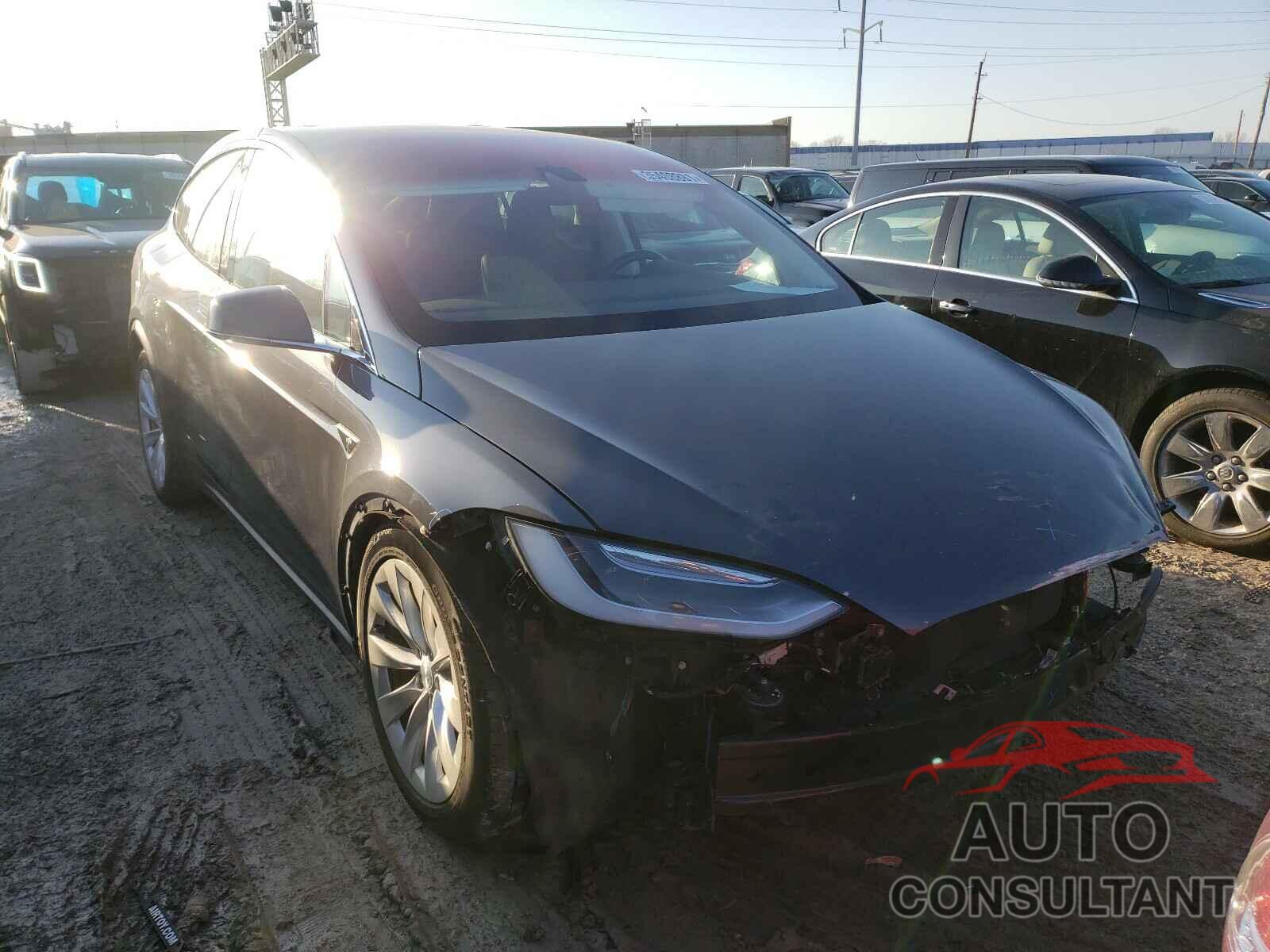 TESLA MODEL X 2016 - 5YJXCBE29GF020366