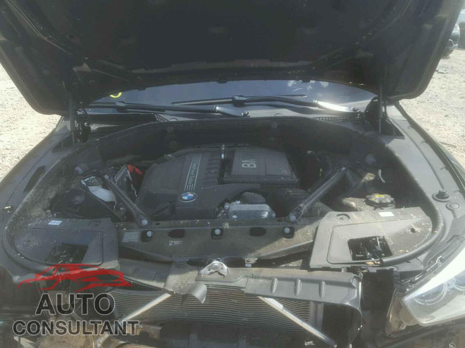 BMW 5 SERIES 2017 - WBA5M2C3XHG811574