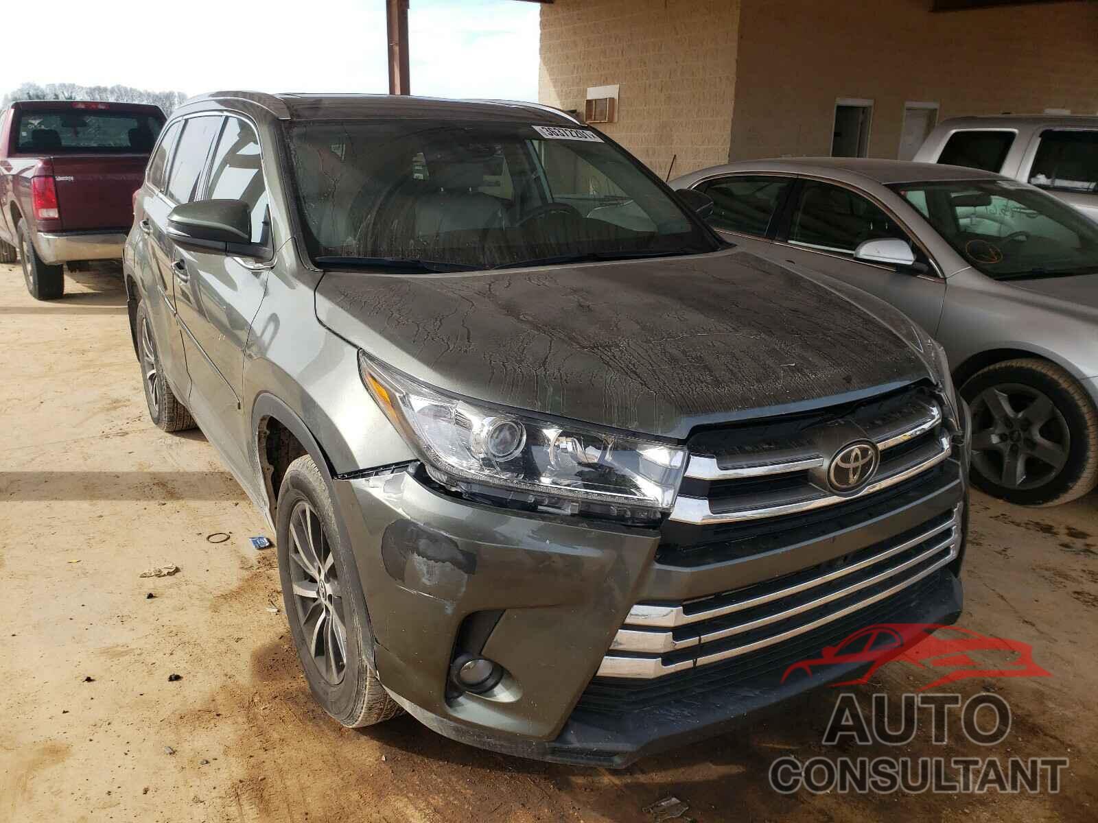 TOYOTA HIGHLANDER 2018 - 5TDJZRFH1JS495772