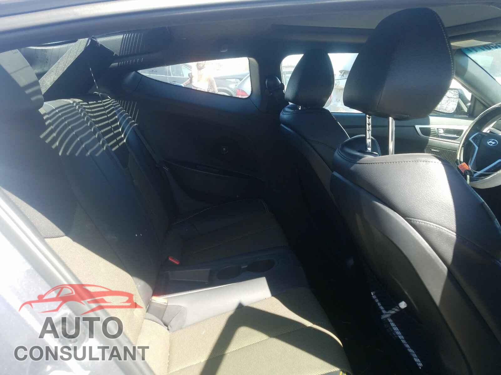 HYUNDAI VELOSTER 2016 - KMHTC6AD8GU253297