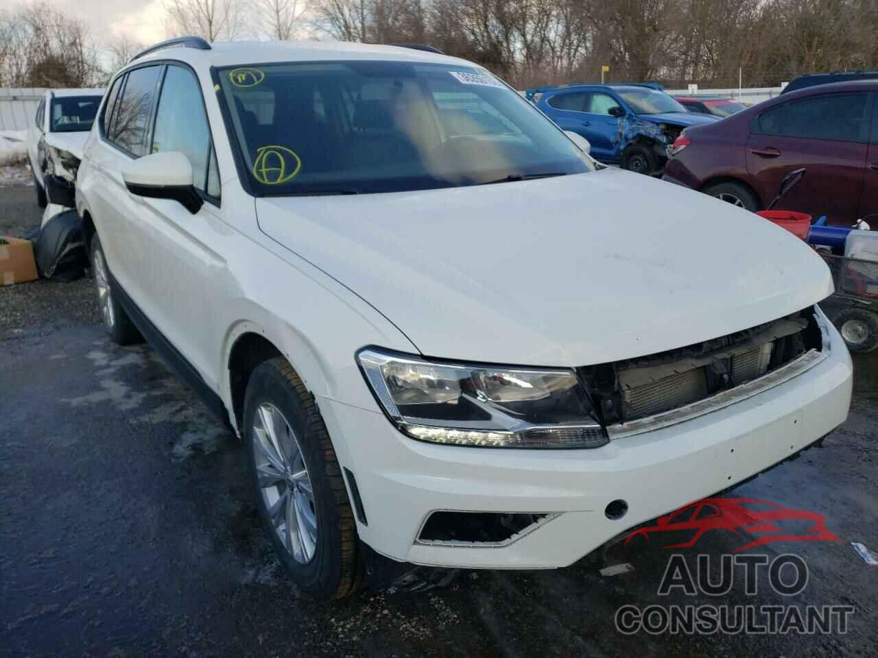 VOLKSWAGEN TIGUAN 2018 - 3VV0B7AX0JM136112