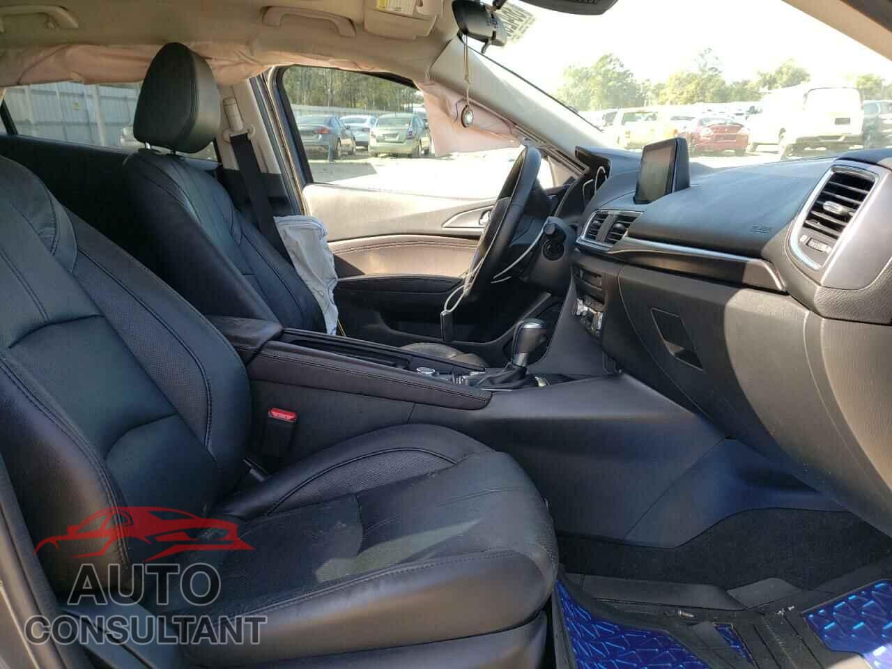 MAZDA 3 2017 - JM1BN1M30H1104045