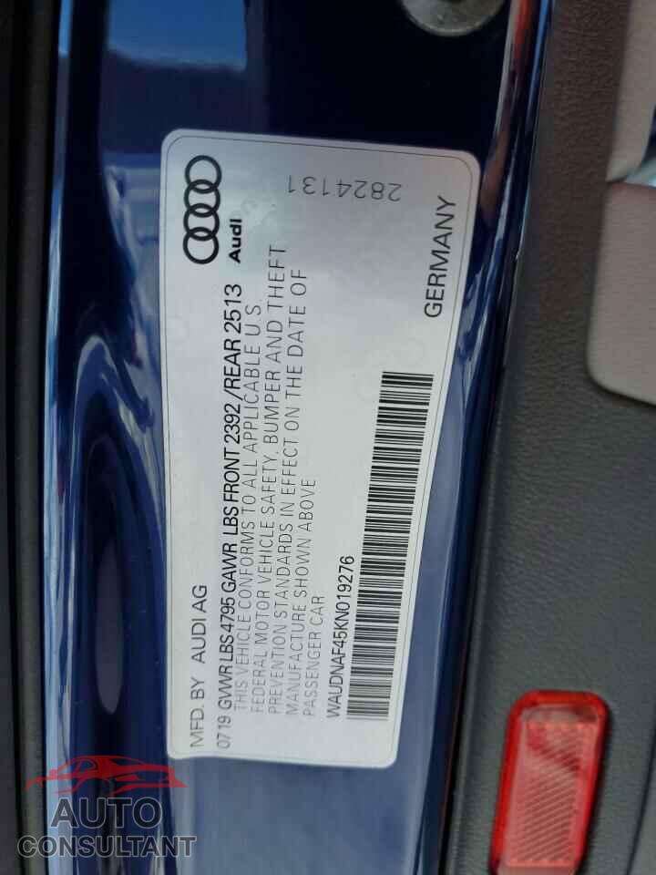 AUDI A4 2019 - WAUDNAF45KN019276