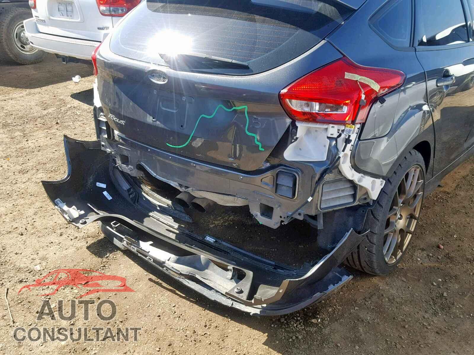 FORD FOCUS 2017 - 1FADP3L9XHL254906