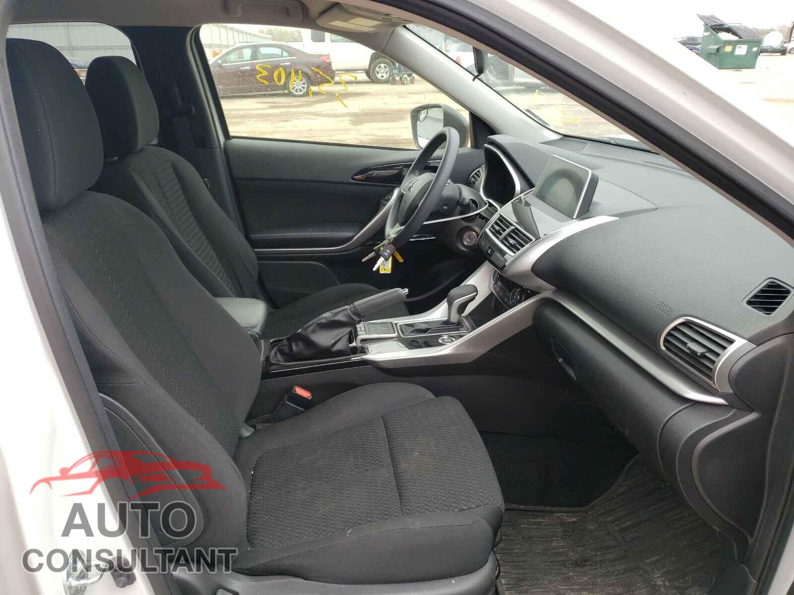MITSUBISHI ECLIPSE 2018 - JA4AT4AA1JZ050875