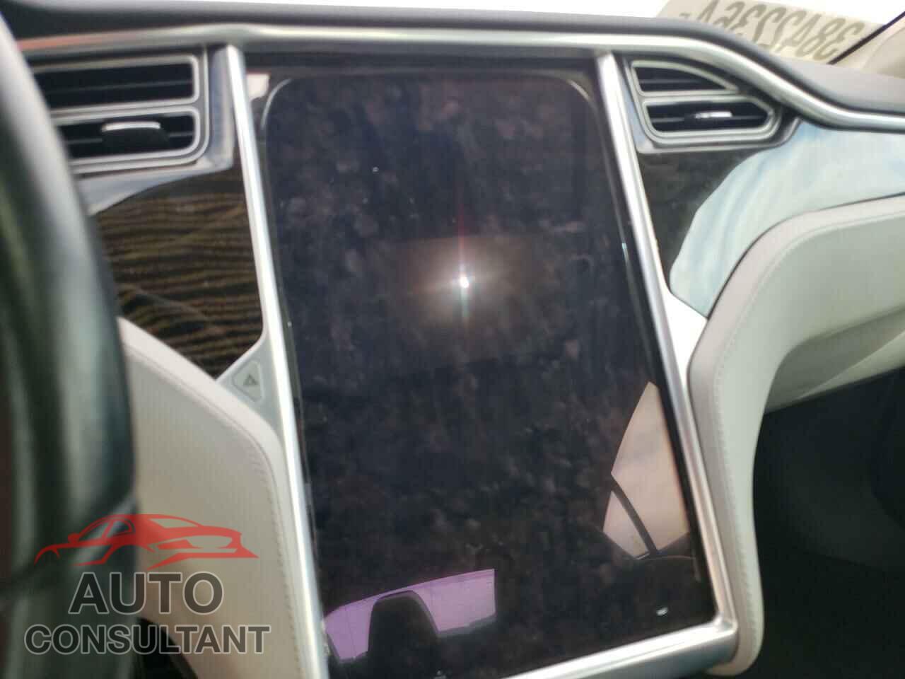TESLA MODEL S 2016 - 5YJSA1E23GF146975