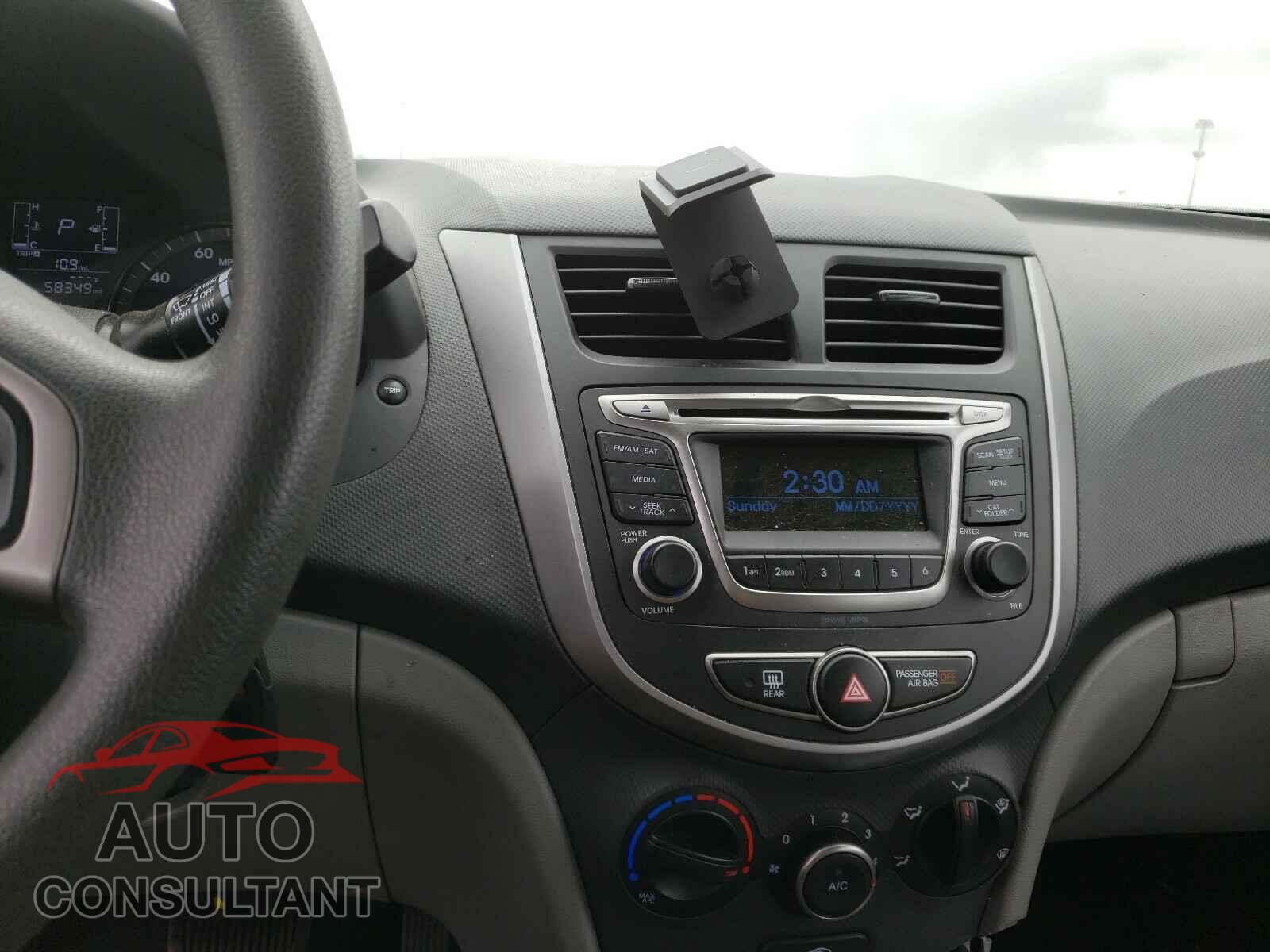 HYUNDAI ACCENT 2017 - KMHCT5AE7HU338894
