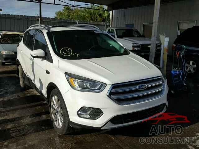 FORD ESCAPE 2017 - 1FMCU0J9XHUA27222