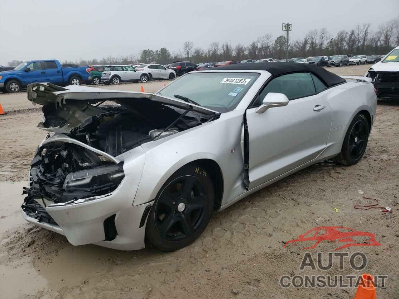 CHEVROLET CAMARO 2019 - 1G1FB3DS1K0123741