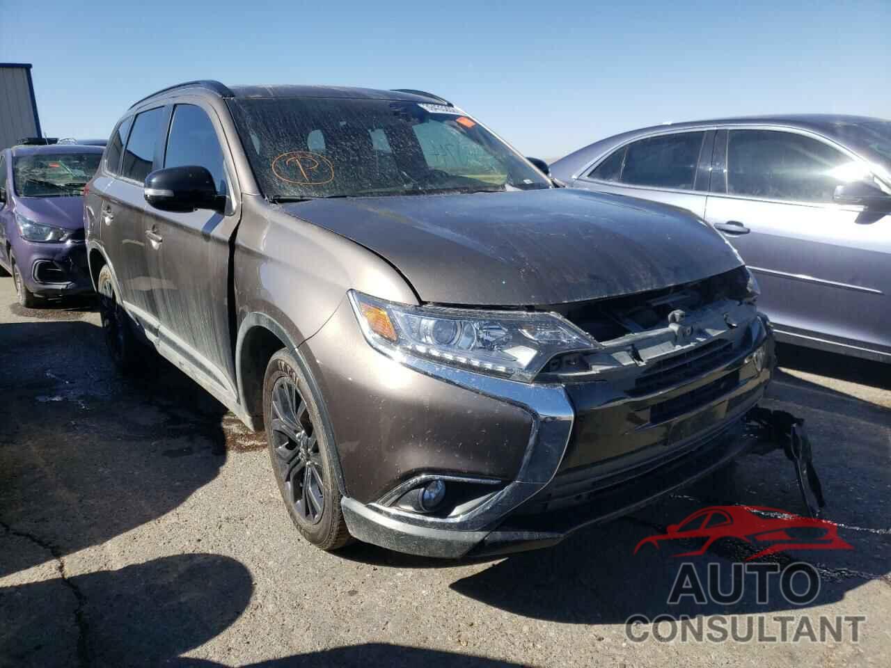 MITSUBISHI OUTLANDER 2018 - JA4AZ3A38JZ023005