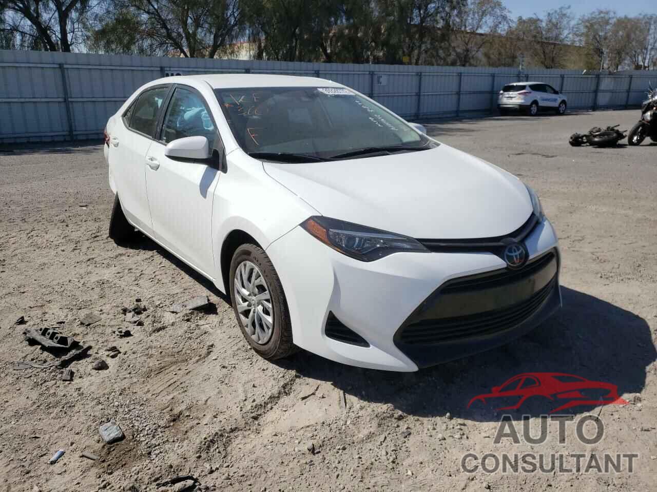 TOYOTA COROLLA 2018 - 5YFBURHE5JP814654