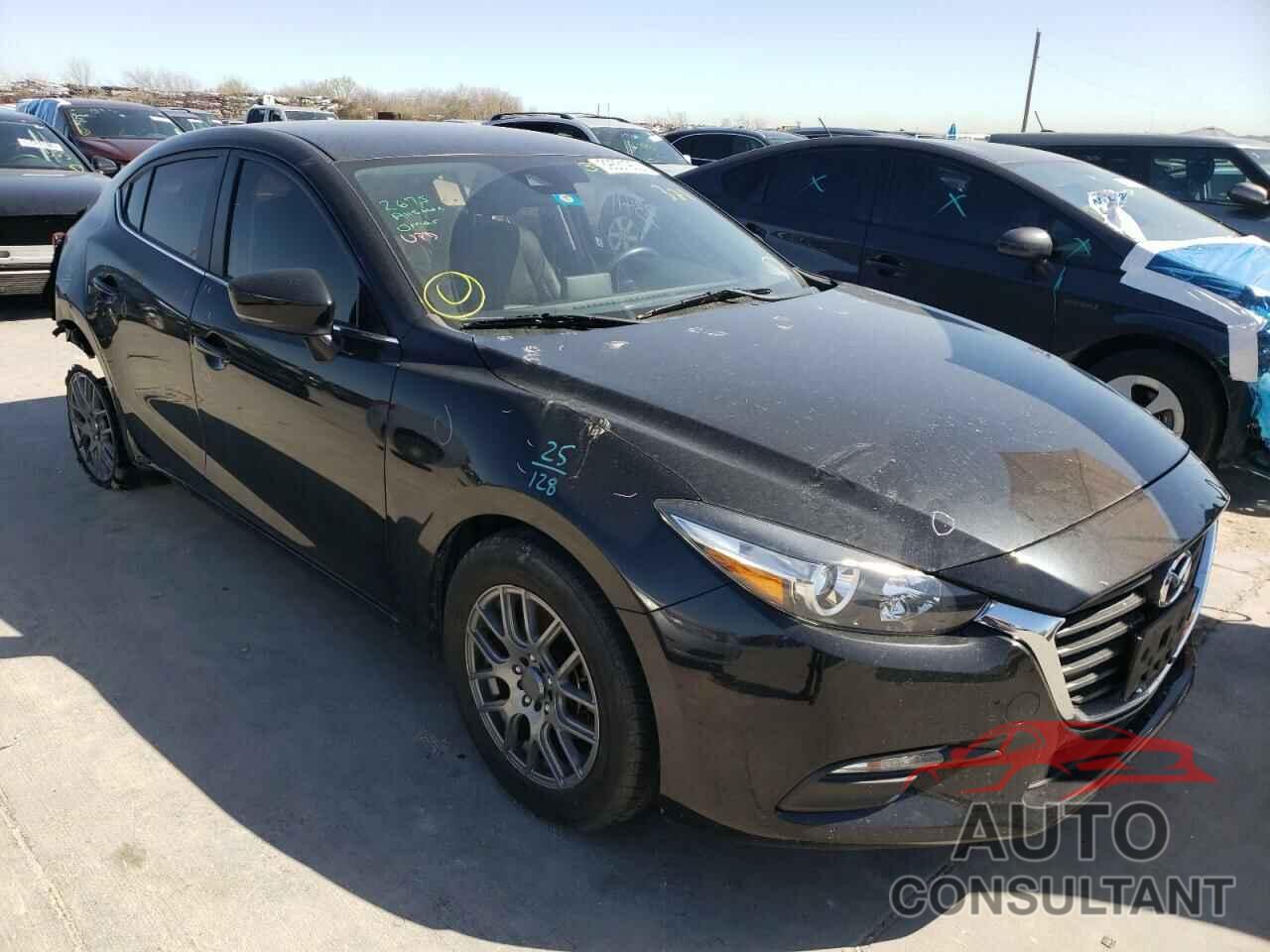 MAZDA 3 2018 - 3MZBN1V30JM174858