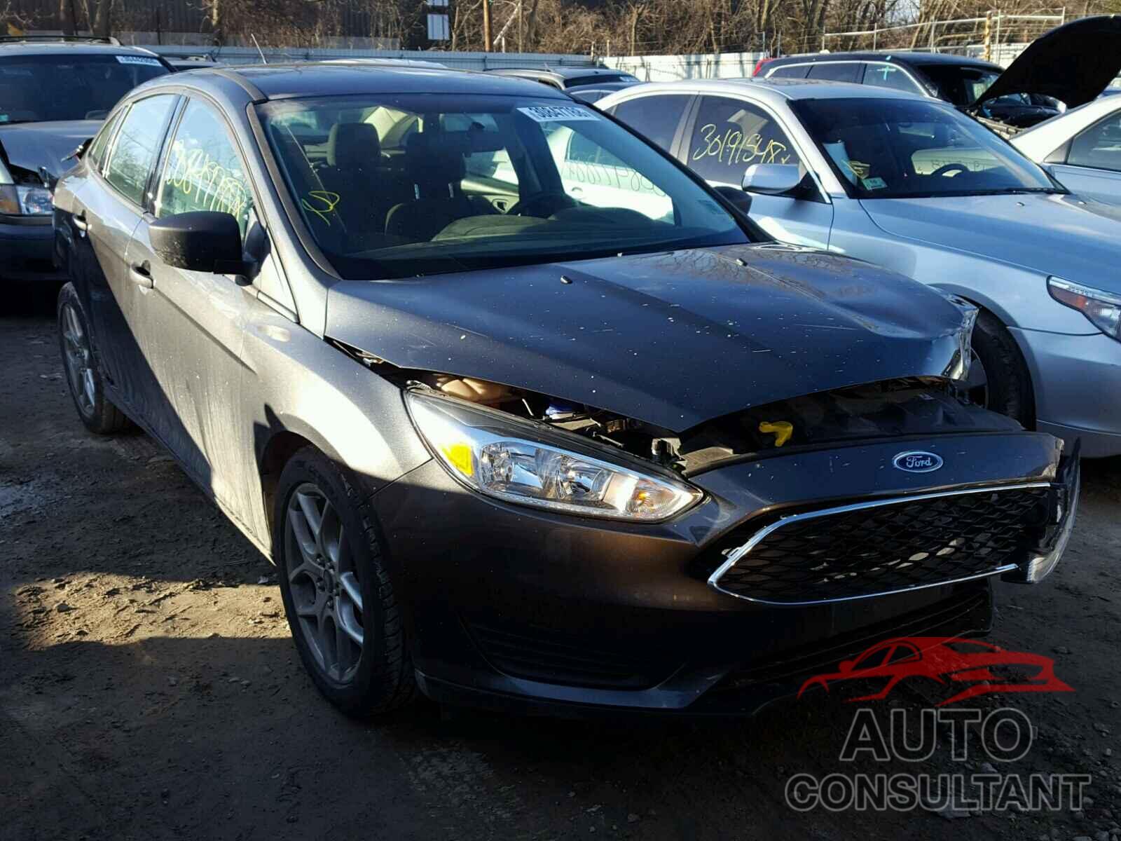 FORD FOCUS 2017 - 1FADP3E25HL227063