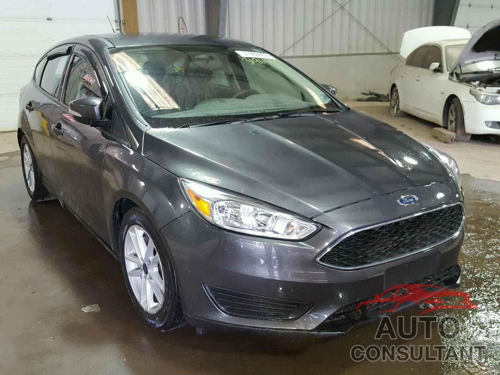 FORD FOCUS 2017 - 1FADP3K28HL228955