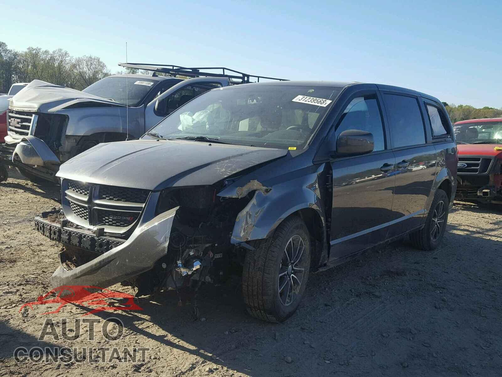 DODGE CARAVAN 2018 - 5FNRL6H96JB107576